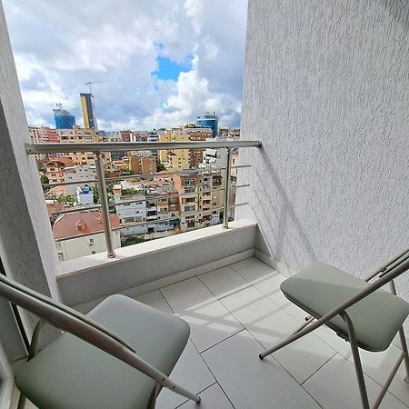 Pazari Luxury Central Apartment Тирана Екстер'єр фото