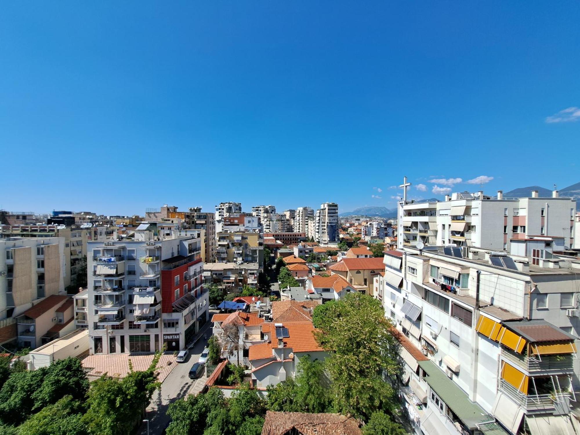 Pazari Luxury Central Apartment Тирана Екстер'єр фото