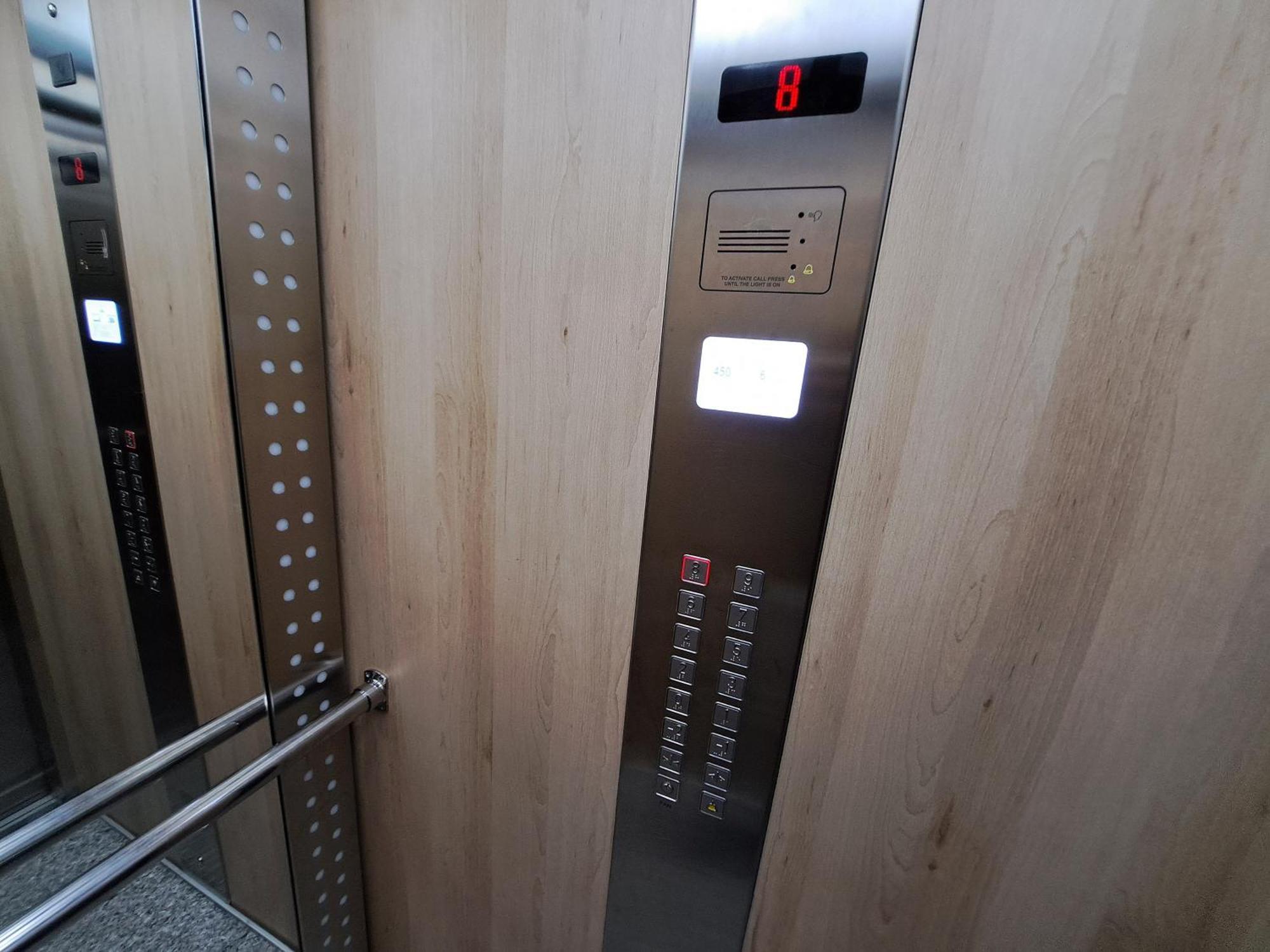 Pazari Luxury Central Apartment Тирана Екстер'єр фото