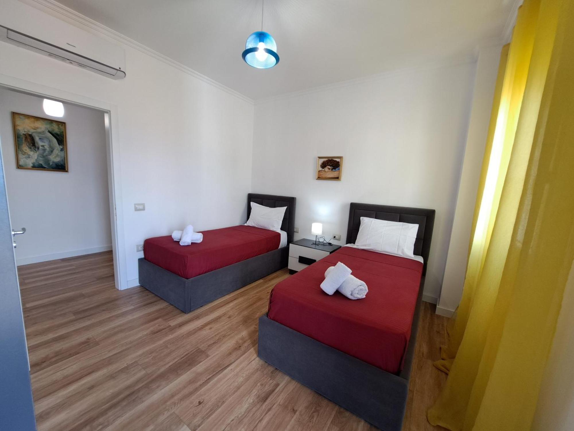 Pazari Luxury Central Apartment Тирана Екстер'єр фото